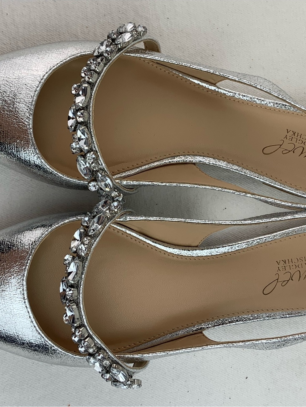 New Badgley Mischka “Jewel” Embellished Silver Pointed Slingback Flats - Picture 5 of 9